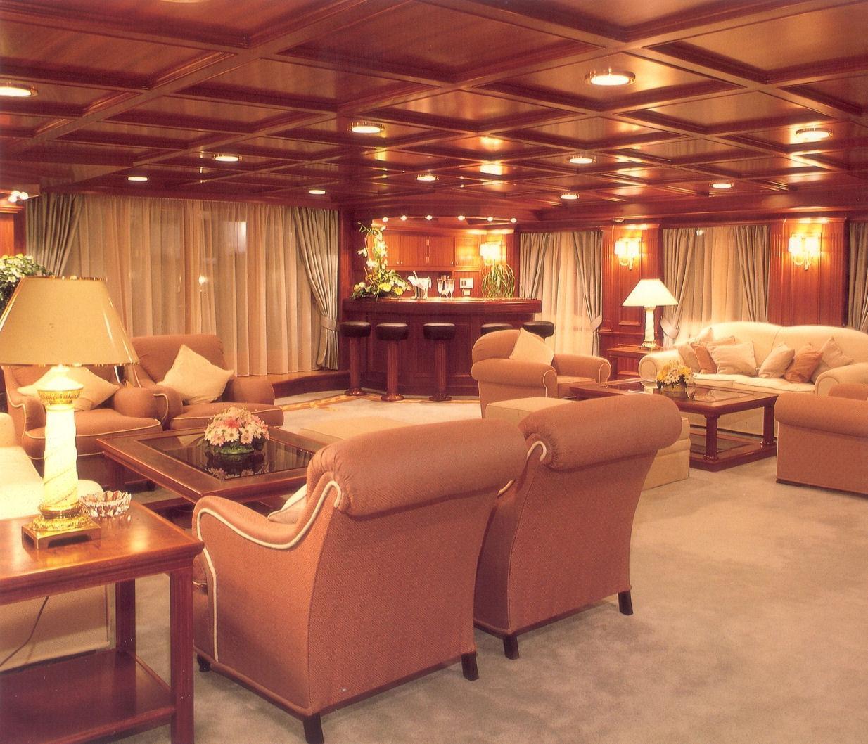 Yacht LADY K II - salon 3.jpg