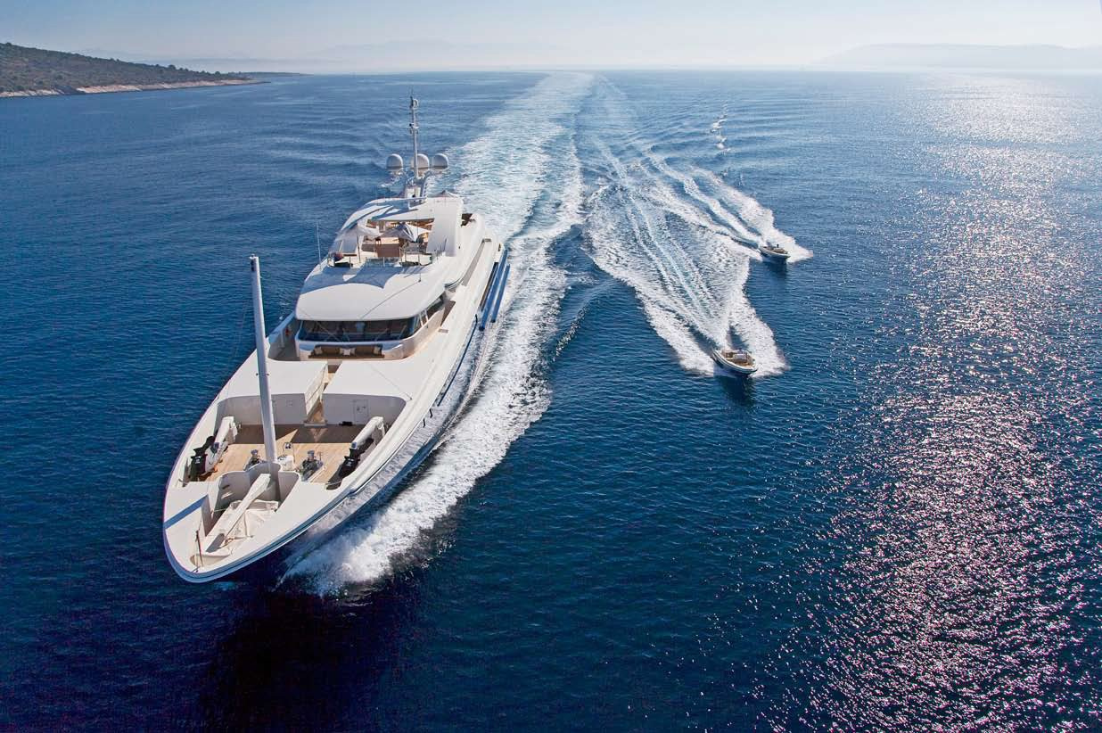 Yacht MARY JEAN II by ISA - profile Underway in the Mediterranean 2.jpg