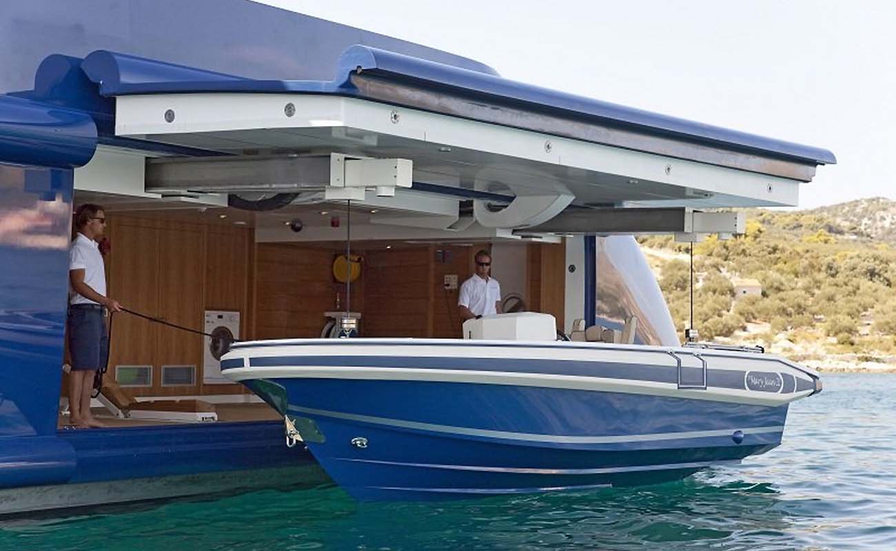 Yacht MARY JEAN II by ISA - tender launching.jpg