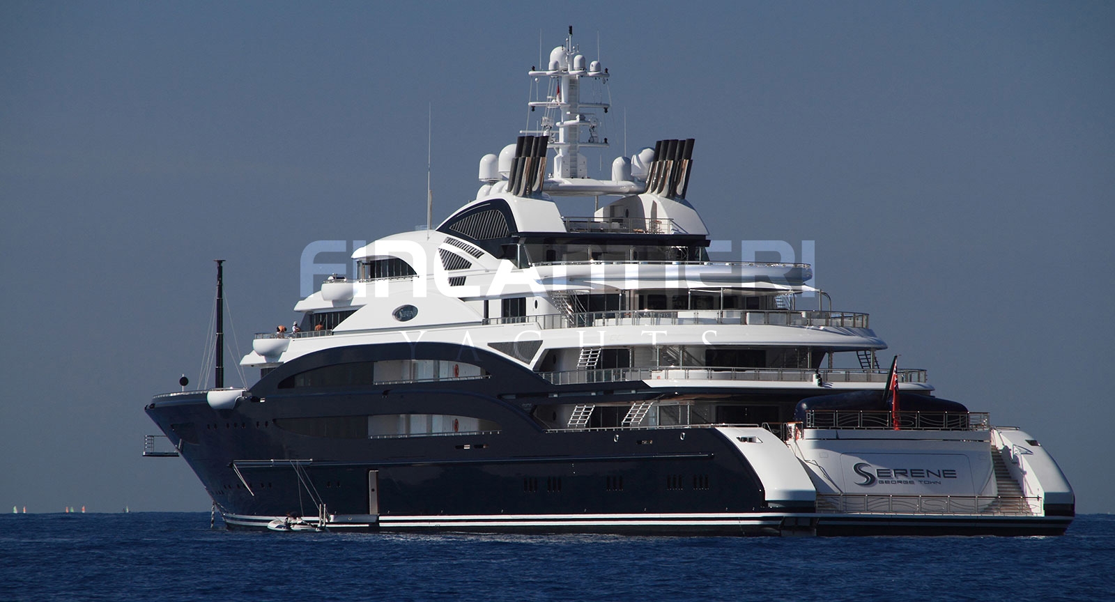 Yacht SERENE - aft profile.jpg