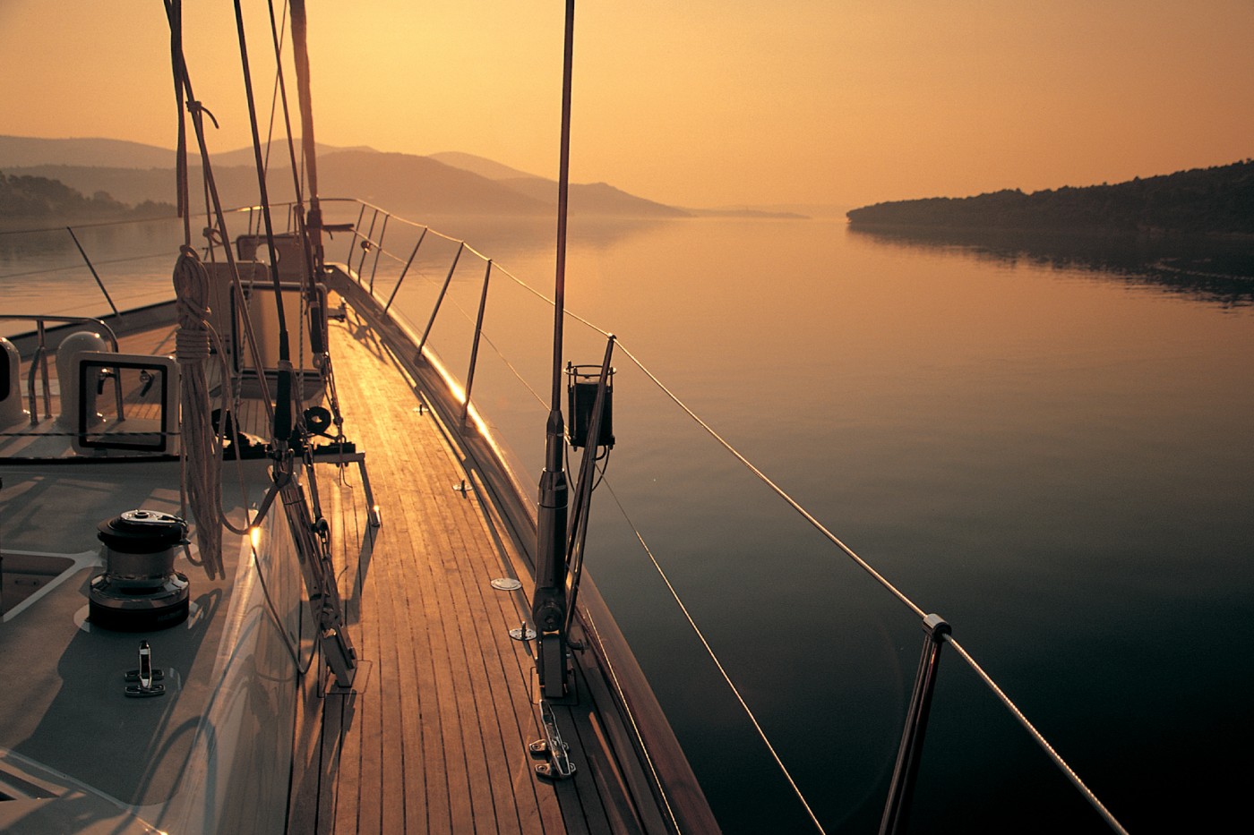 Yacht Wavelength - deck in the evening.jpg
