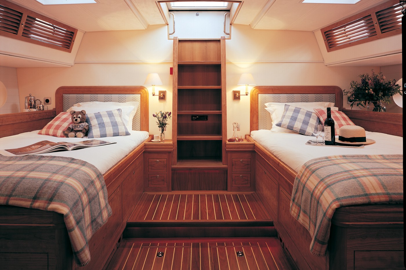 aft cabin.jpg