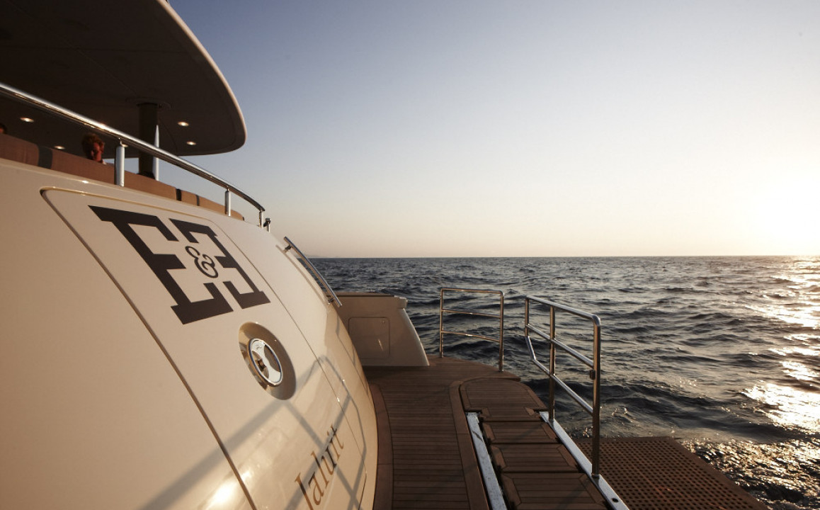 aft transom.jpg