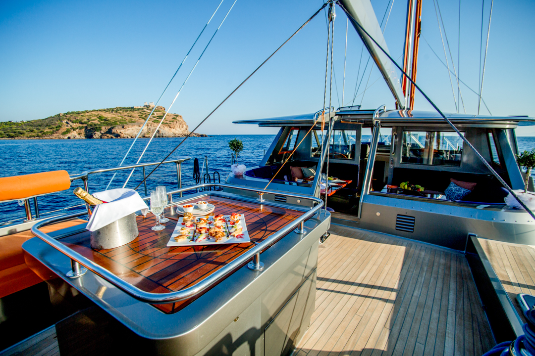alfresco bar.jpg