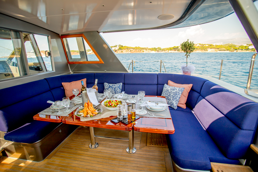 c-shaped seating area.jpg