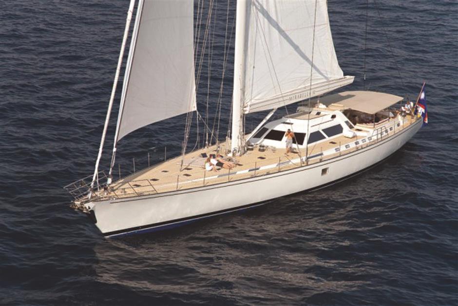 concorde_yachts_ltd-mirabella_iii-full (11).jpg