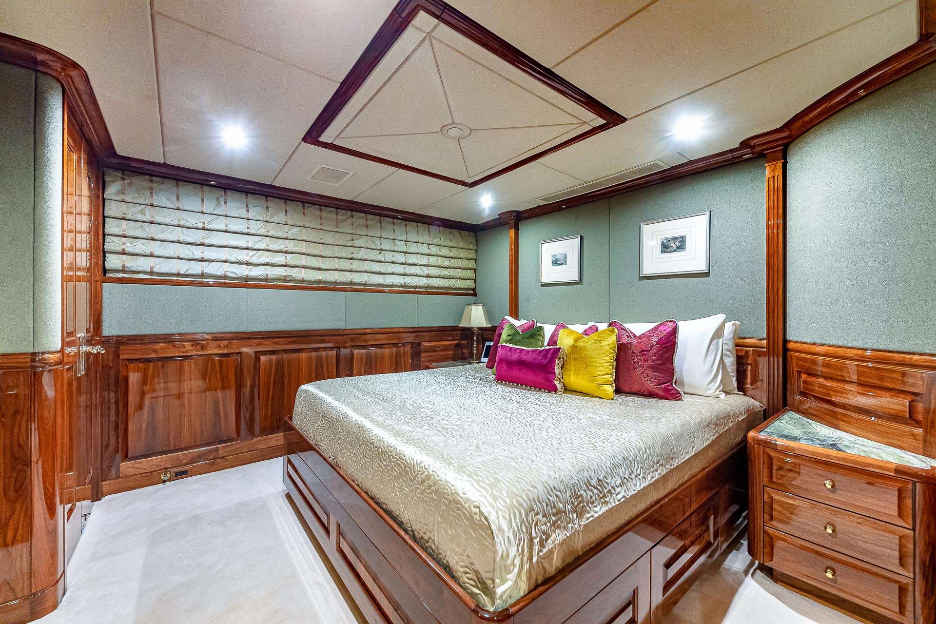 double guest cabin .jpg