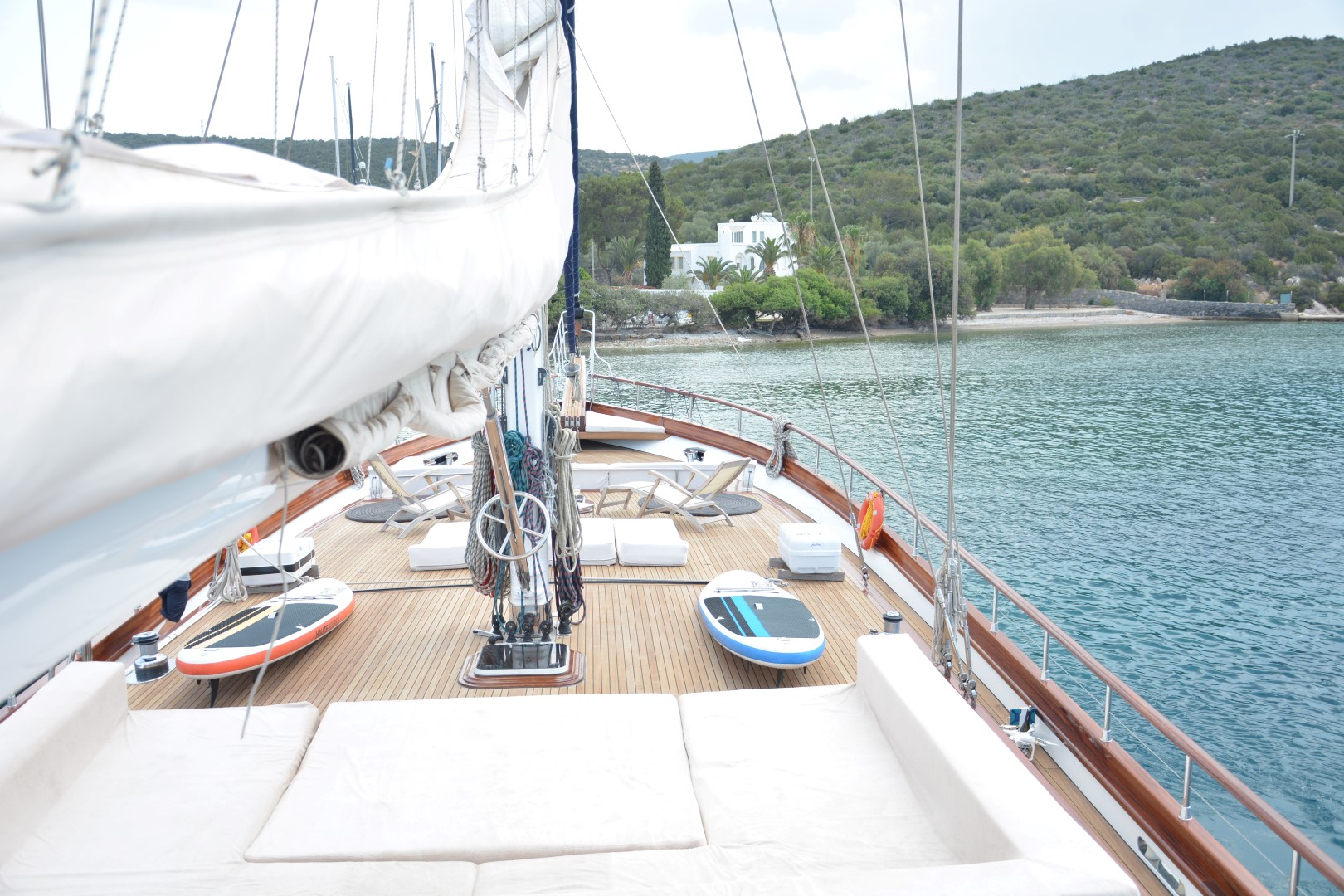 forward deck area.jpg