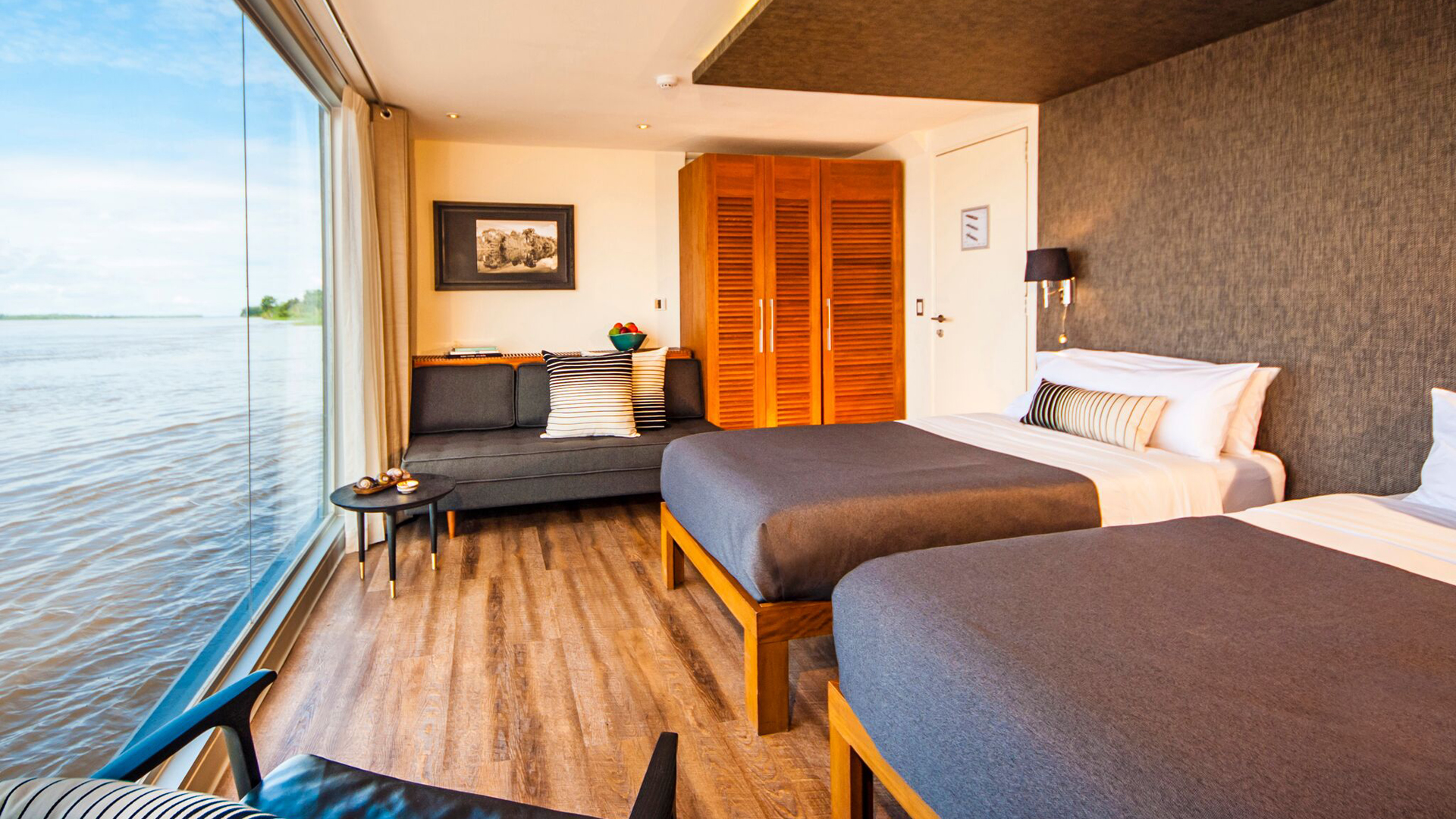 guest accommodation twin set up.jpg