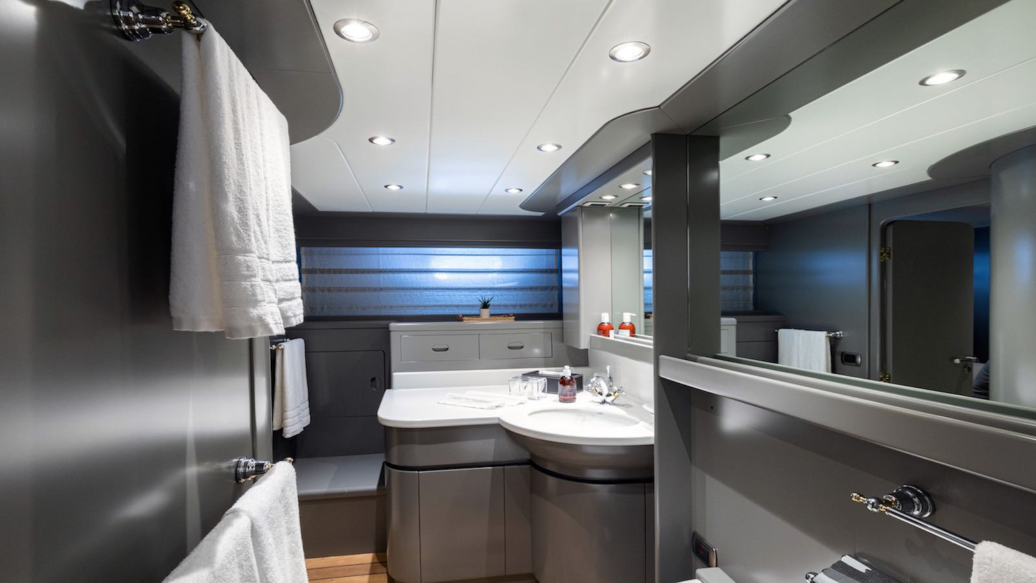 guest ensuite .png