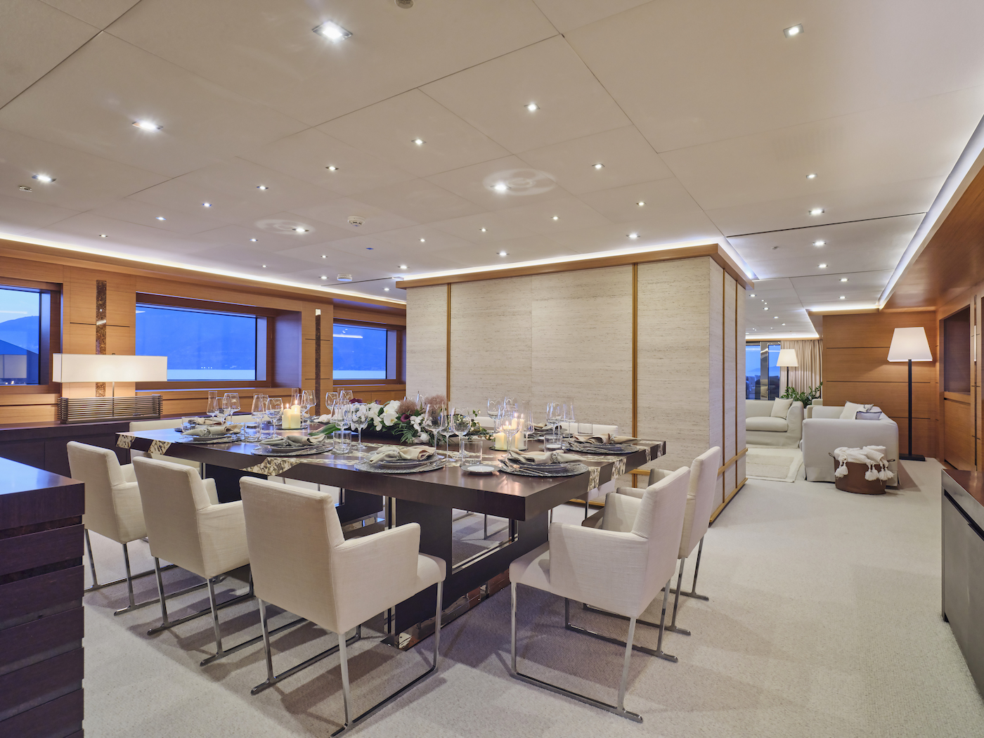 interior dining area  - Photo Studio Reskos.jpg