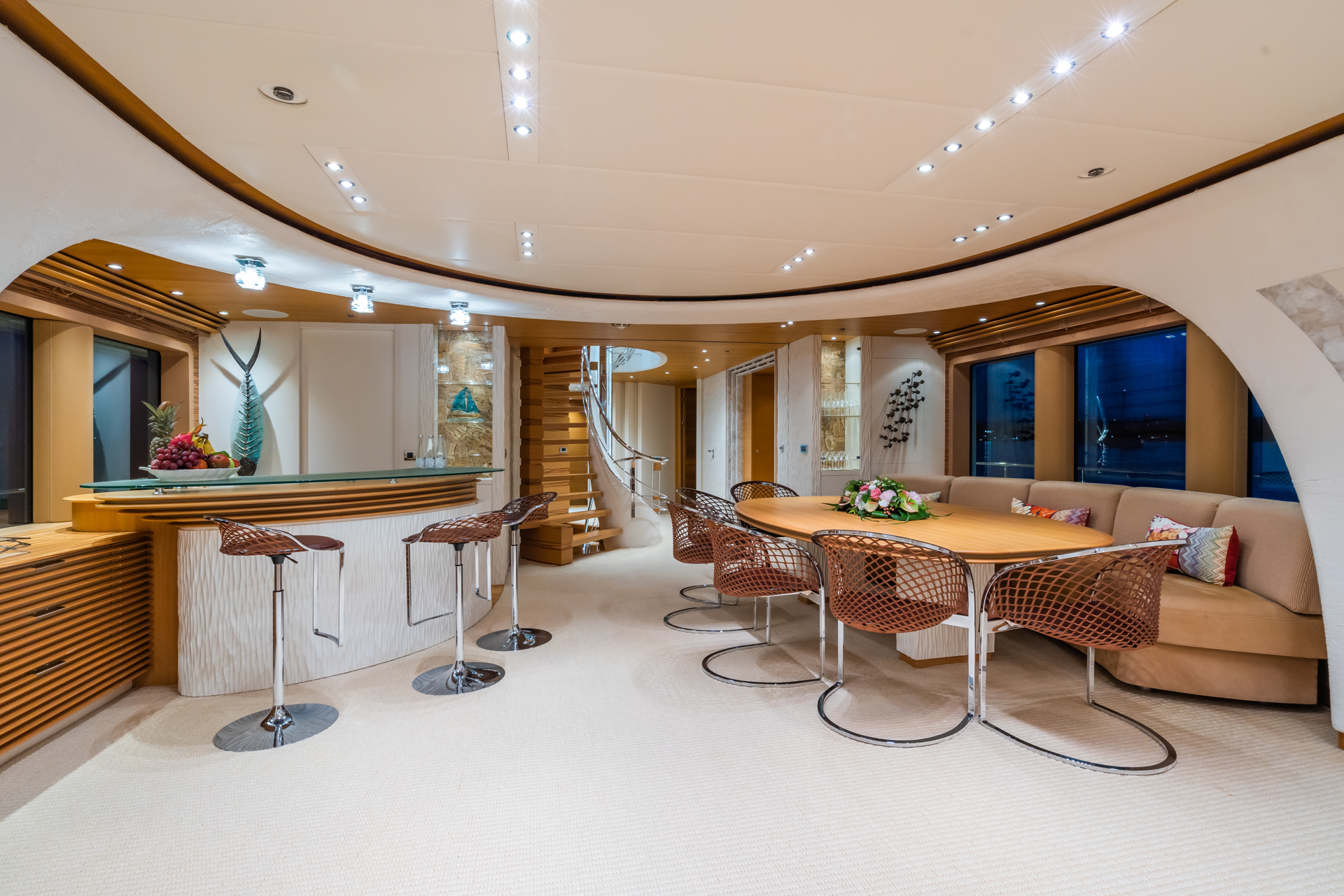 main saloon bar and dining table.jpg