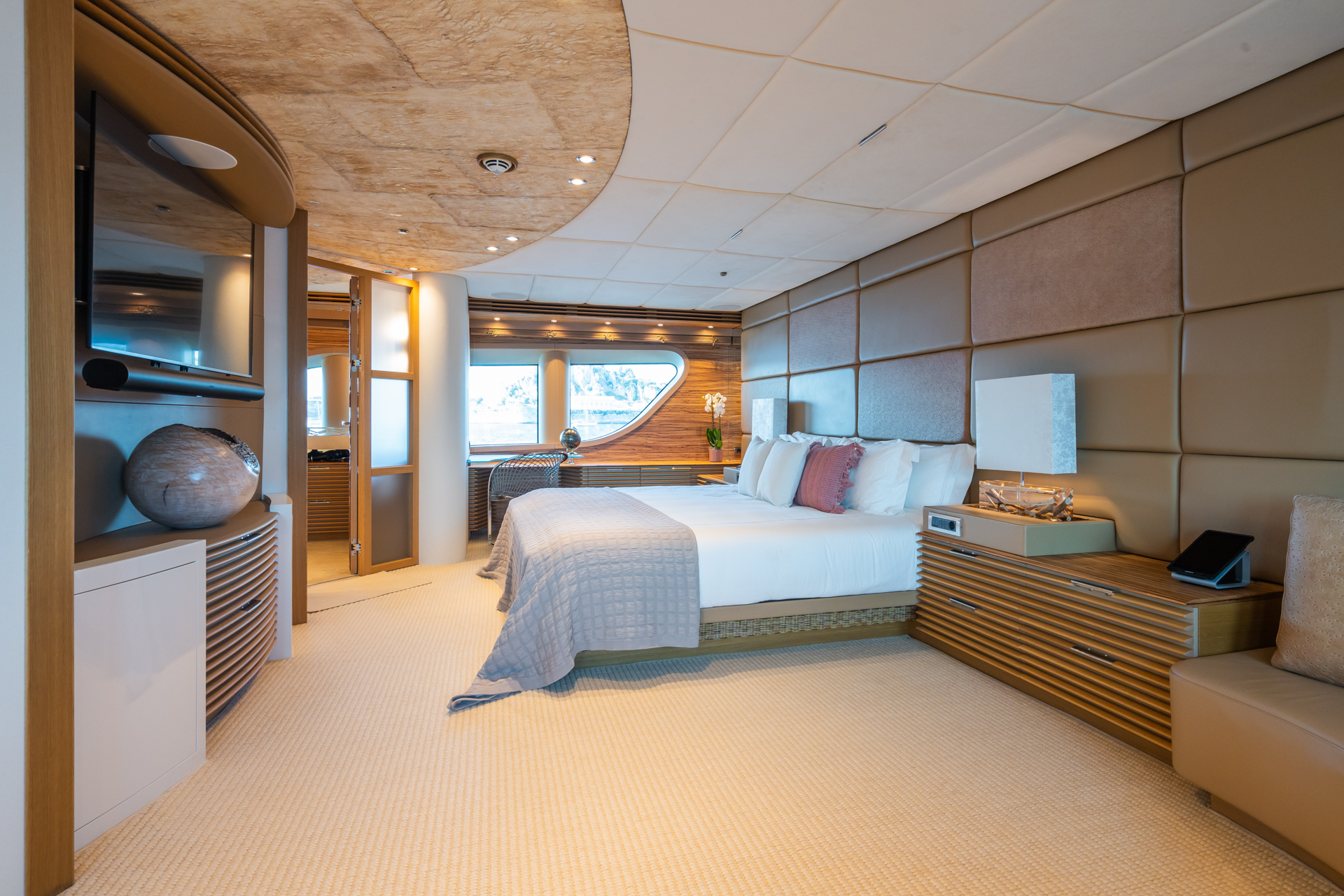 master suite     .jpg