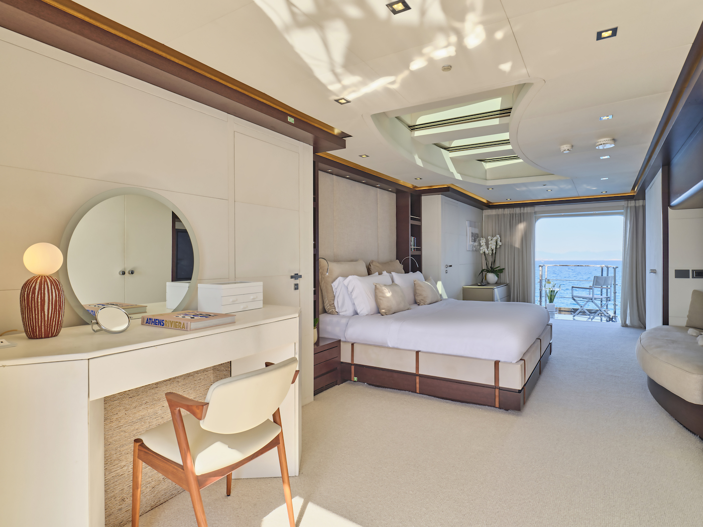 master suite  - Photo Studio Reskos.jpg