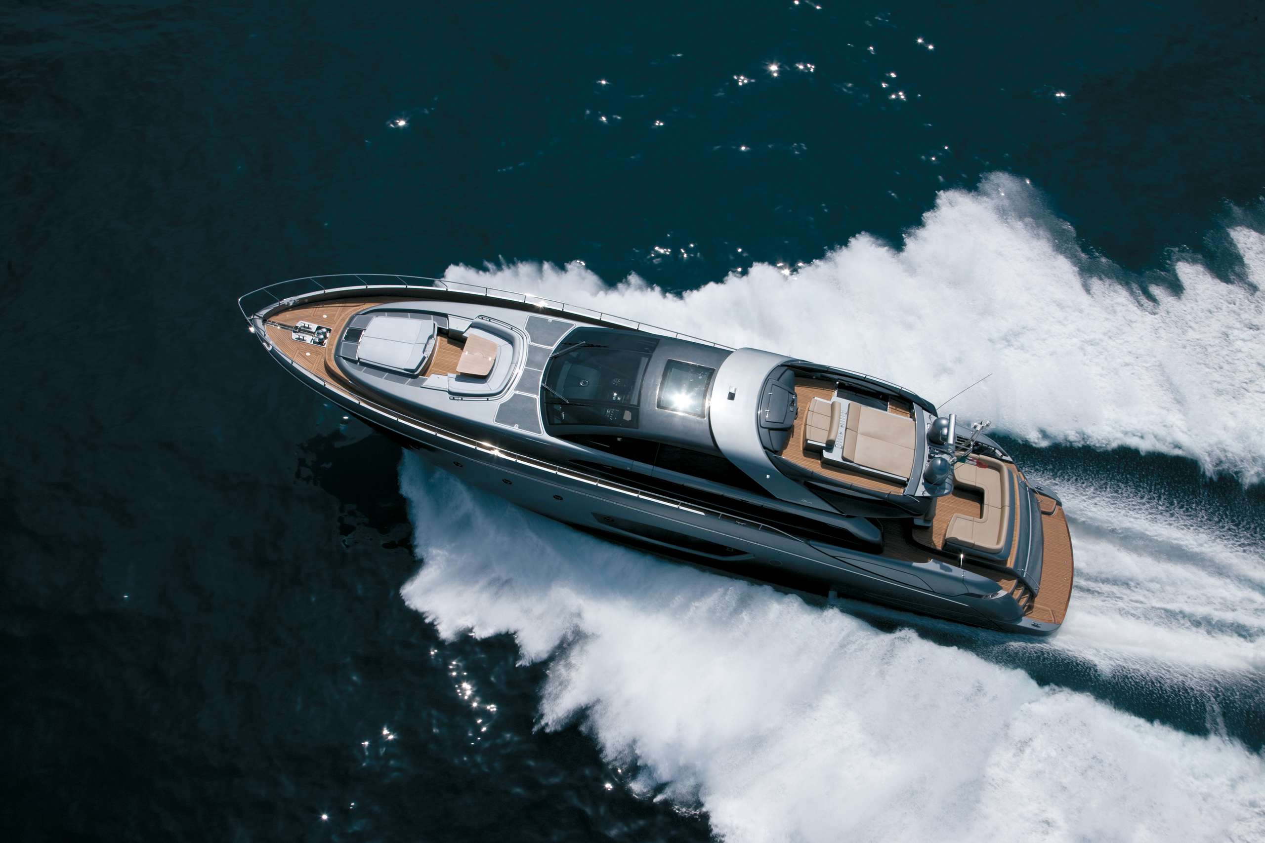 riva-86-domino-Air-view.jpg