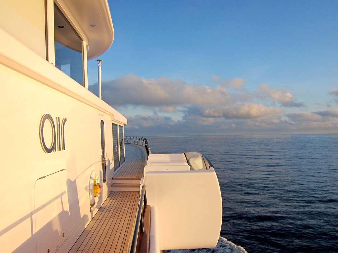 side deck detail.jpg