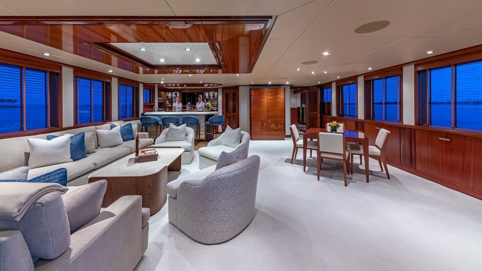 sky lounge    .jpg