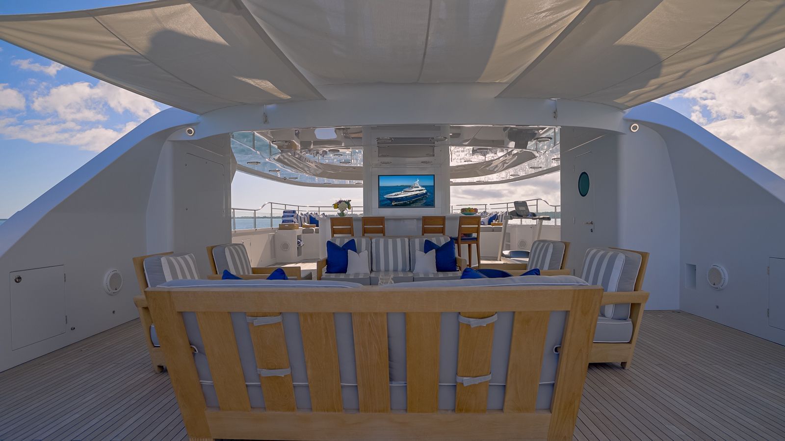 sun deck detail.jpg
