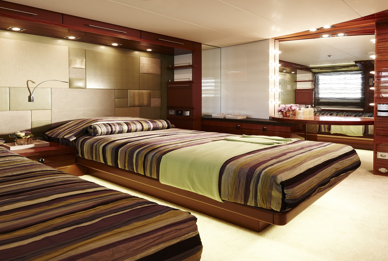 twin cabin 2.jpg