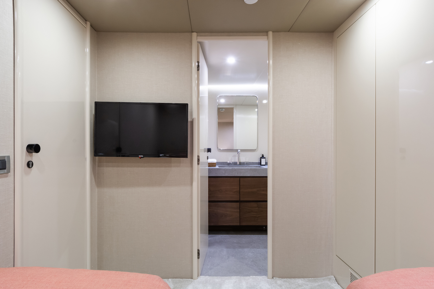 twin guest cabin - tv.jpg