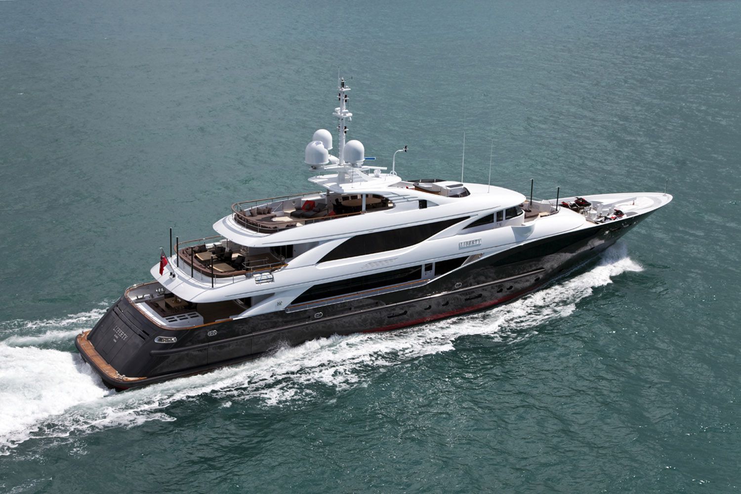 yacht-liberty-ypi-exterior-0__1500.jpg