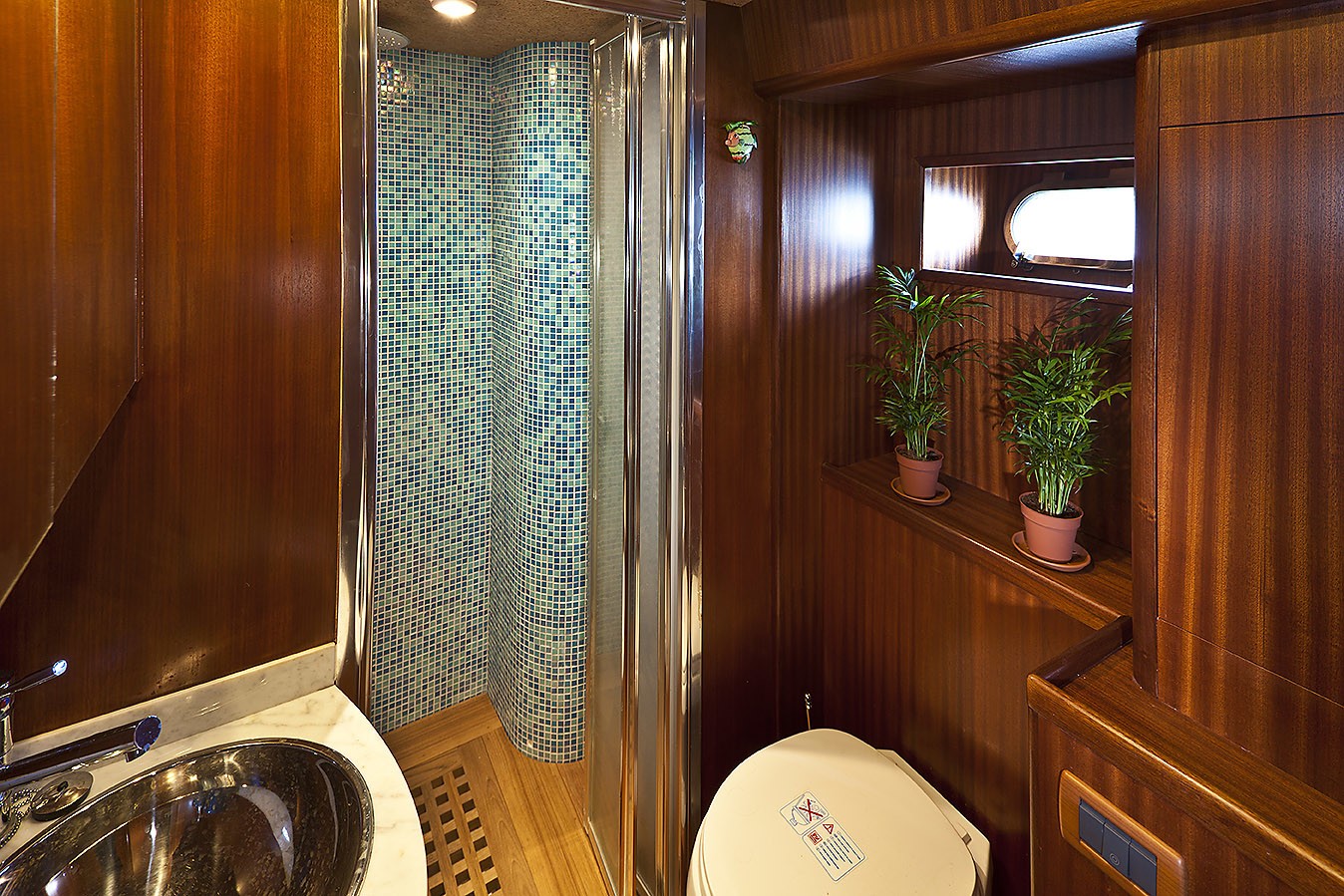 [20m-Yacht-MYOSOTIS]-7443-28.jpg