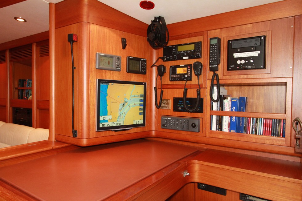 [21m-Yacht-CLAUDIA-IV]-7930-71.jpg