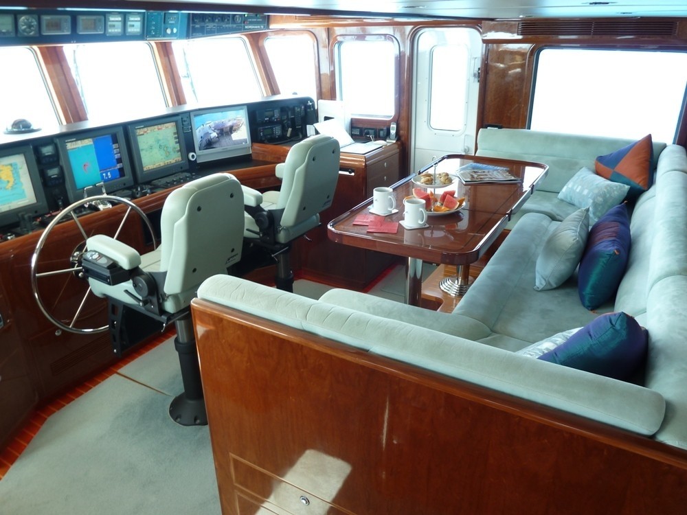[23m-Yacht-BEYOND-CAPRICORN]-7077-166.jpg