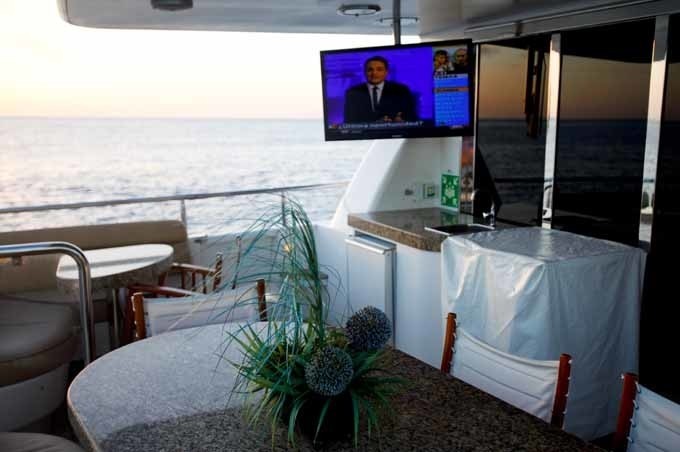 [23m-Yacht-TRES-HERMANOS-III]-7423-76.jpg