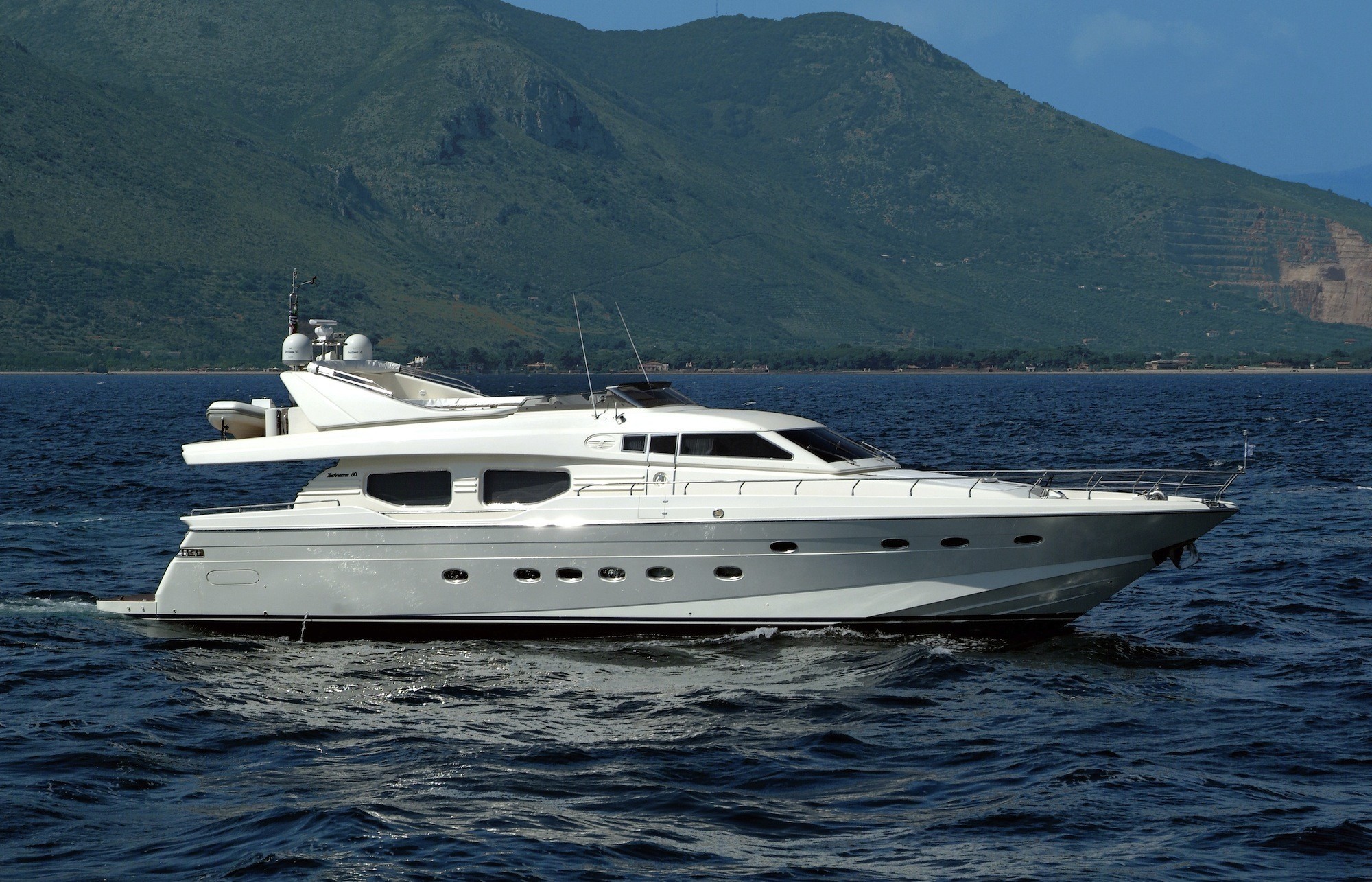 [24m-Yacht-DILIAS]-7142-17.jpg