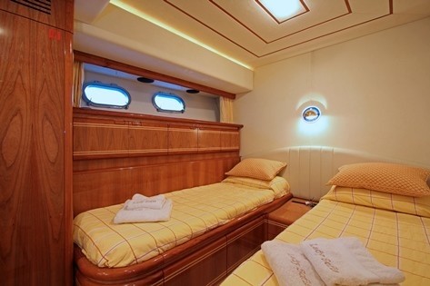 [24m-Yacht-LADY-SOFIA]-7332-18.jpg