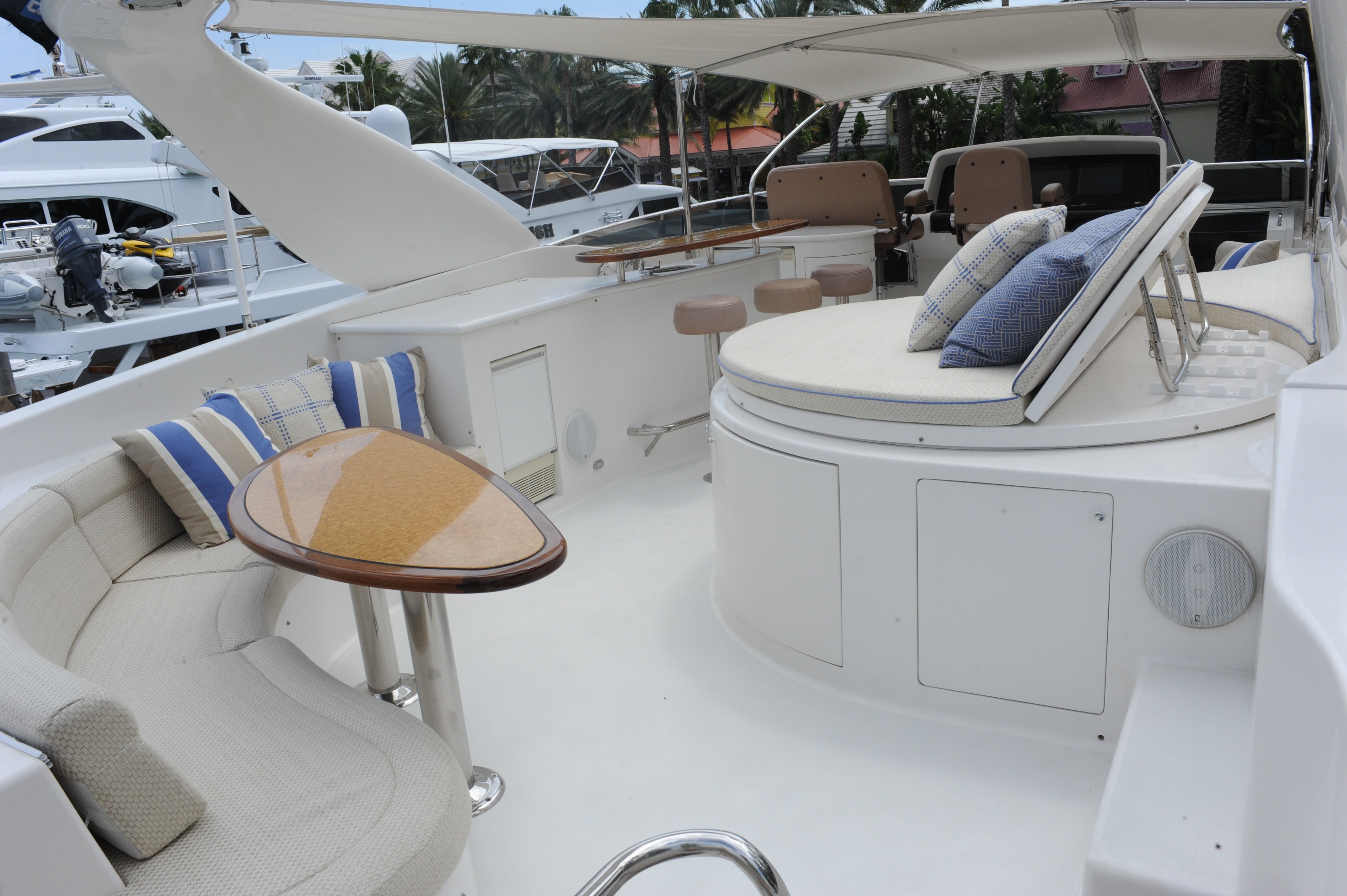 [25m-Yacht-CHIP]-7747-138.jpg