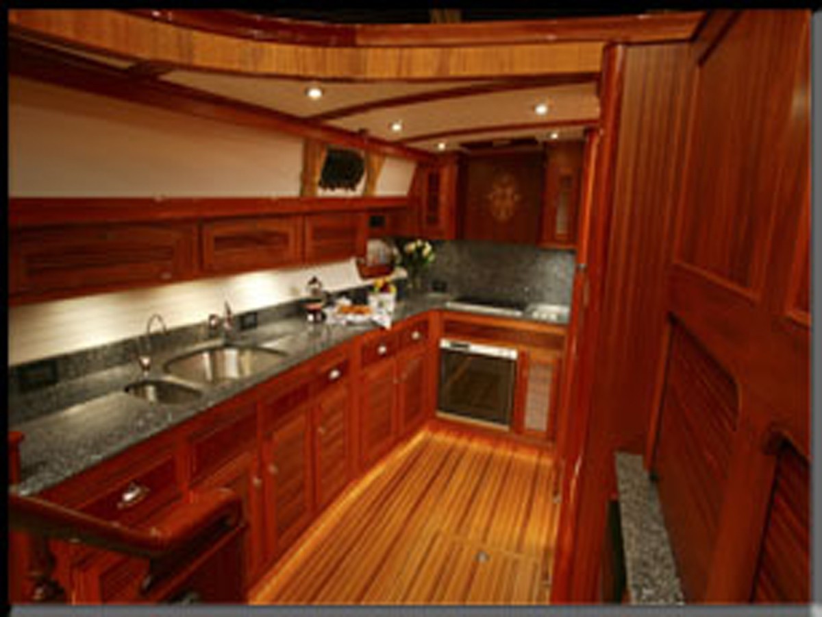 [25m-Yacht-EXCELLENCE]-7996-111.jpg