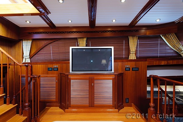 [25m-Yacht-EXCELLENCE]-7996-41.jpg