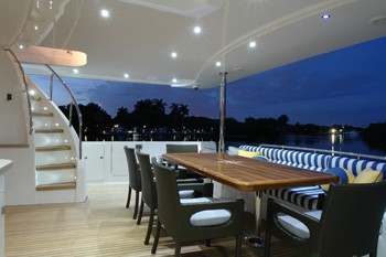 [25m-Yacht-SEAS-THE-MOMENT]-7561-164.jpg