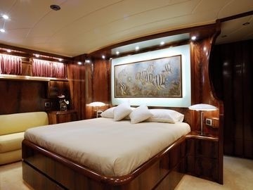 [26m-Yacht-CENTO-BY-EXCALIBUR]-7109-131.jpg