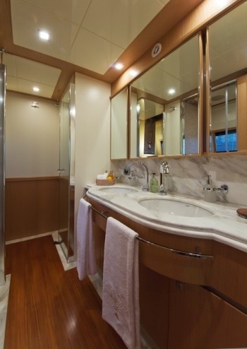 [26m-Yacht-ZIACANAIA]-7499-23.jpg
