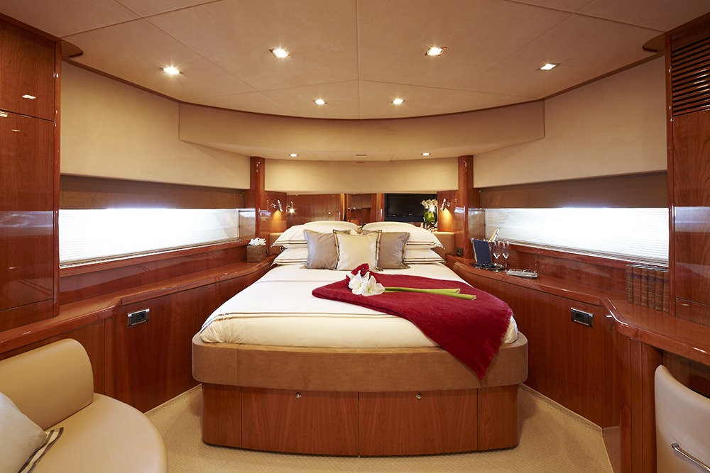[28m-Yacht-LIVE-THE-MOMENT]-7844-152.jpg