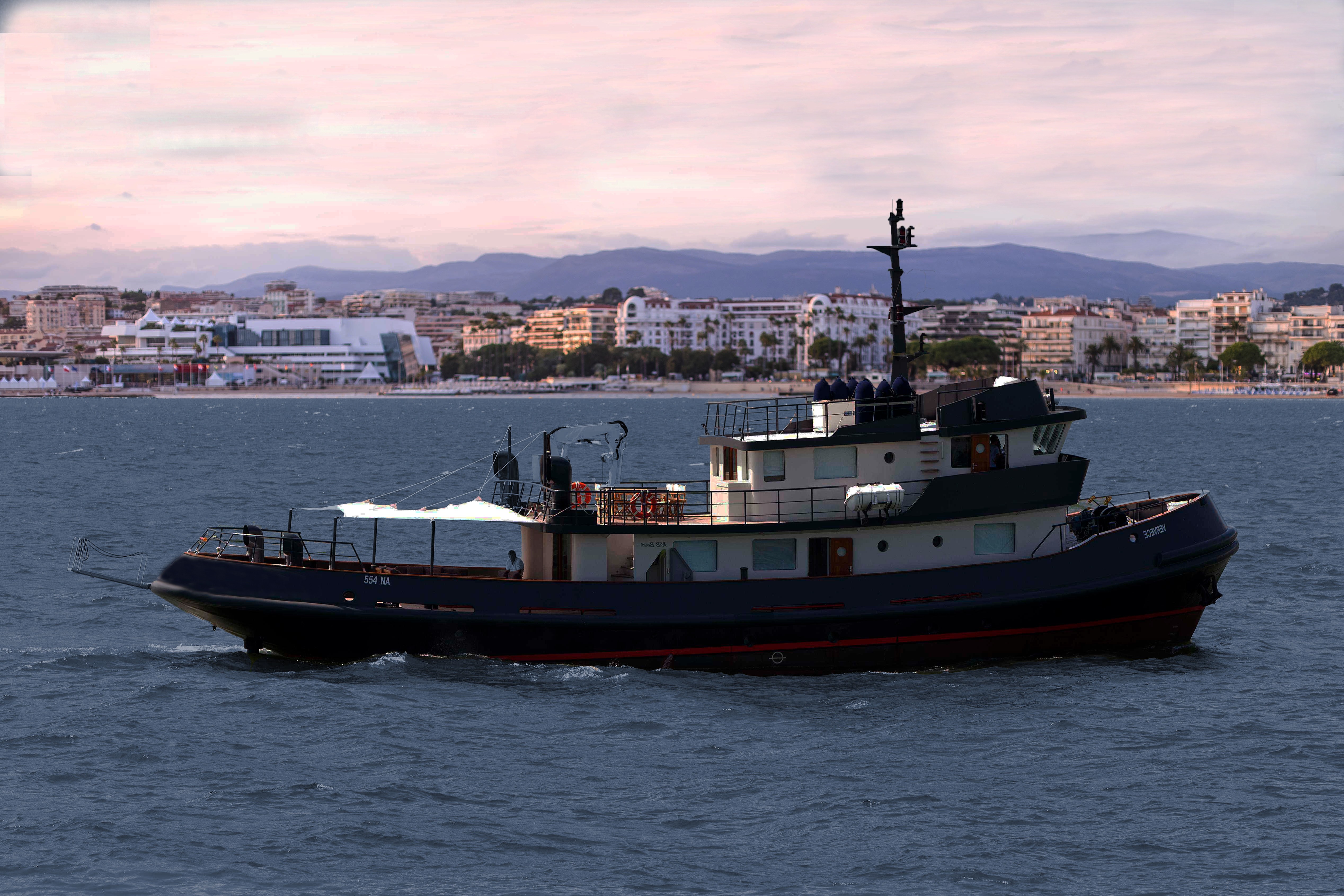 [30m-Yacht-VERVECE]-7815-155.jpg