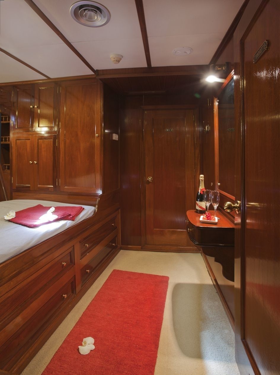[33m-Yacht-SOUTHERN-CROSS]-7643-134.jpg