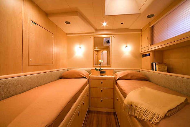 [34m-Yacht-BILLY-BUDD-2]-7479-23.jpg
