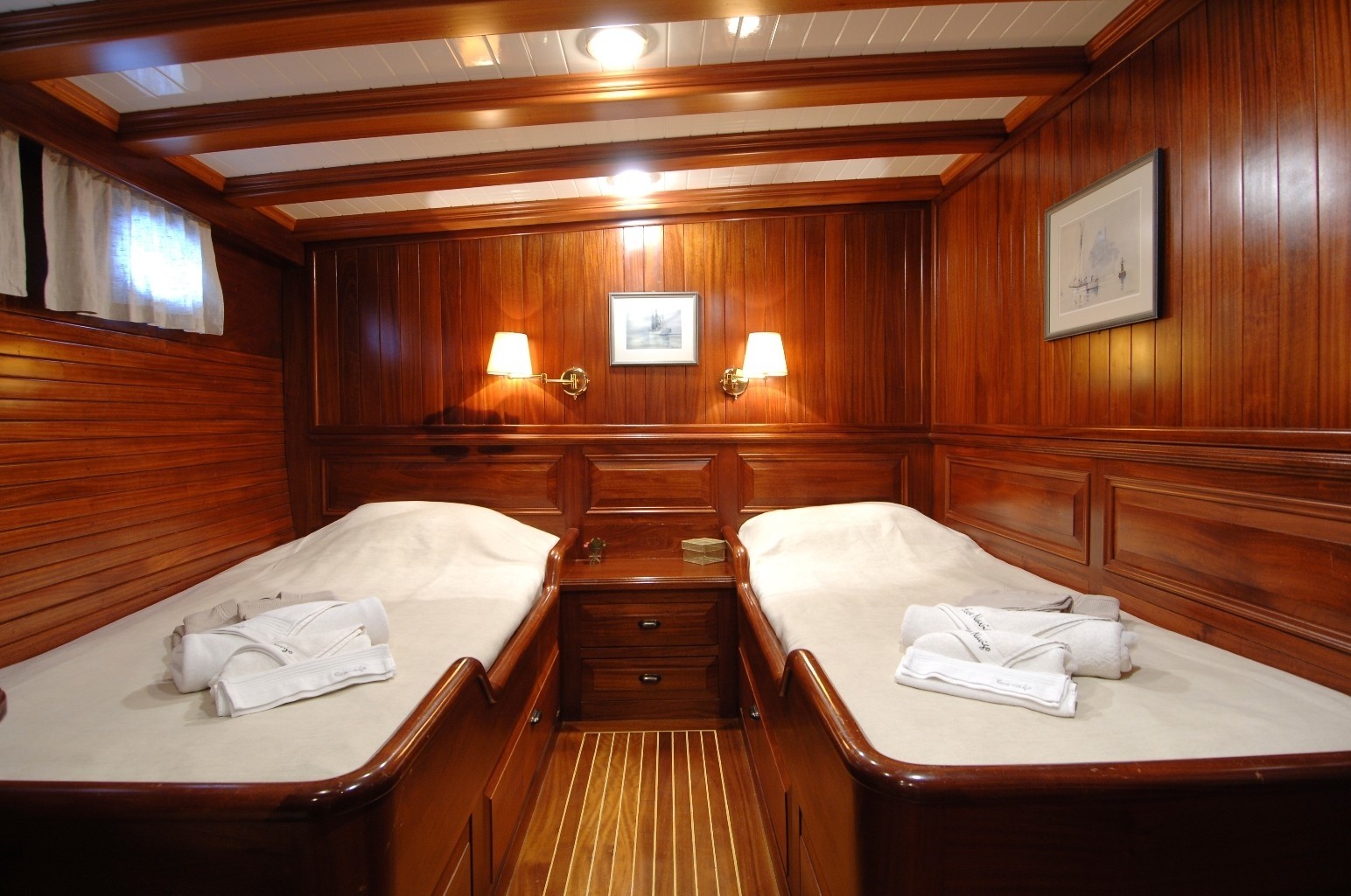 [34m-Yacht-ECCE-NAVIGO]-7107-167.jpg