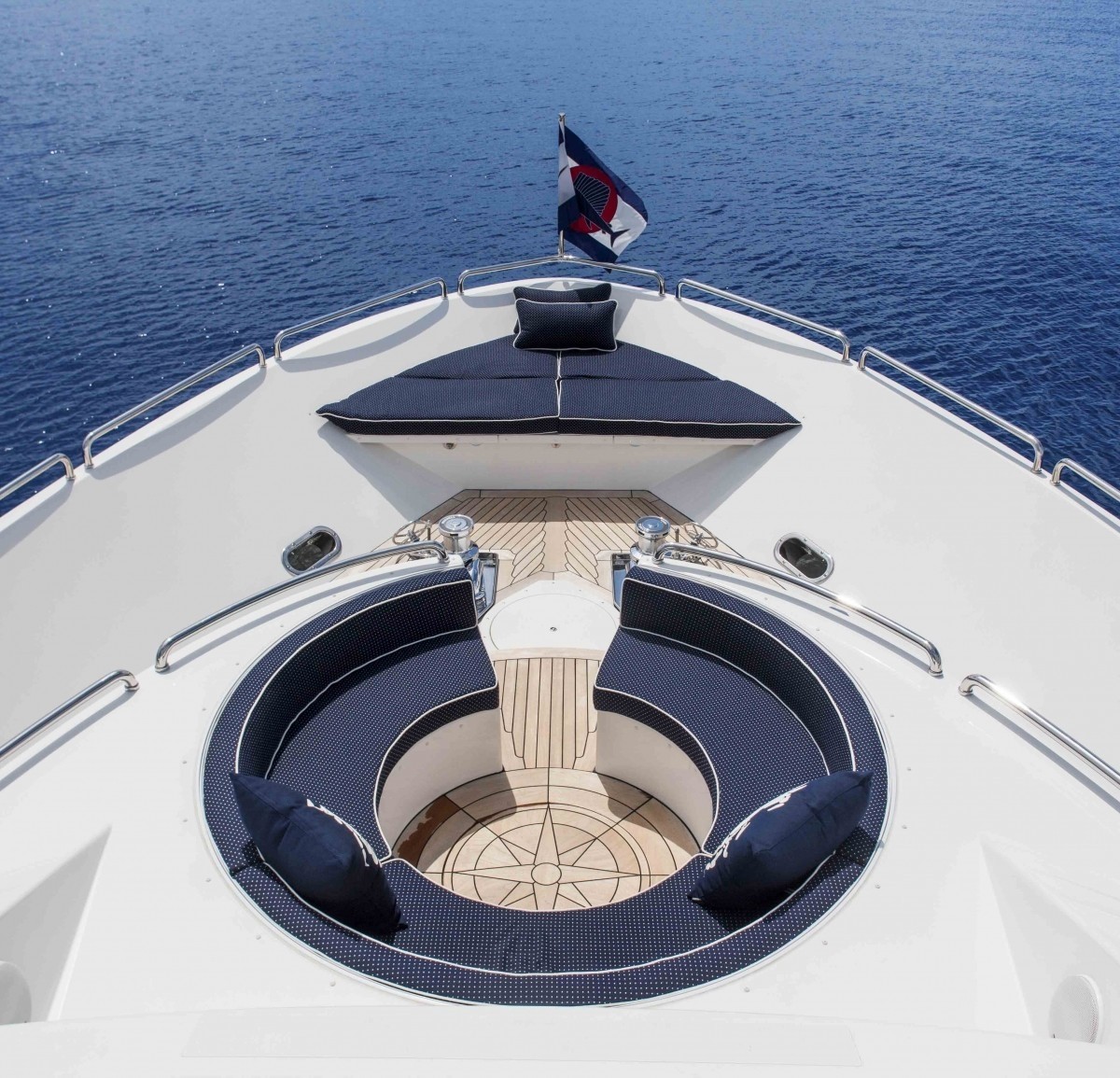 [34m-Yacht-SHARON-LEE]-7242-125.jpg