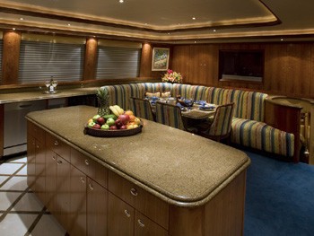 [34m-Yacht-SHARON-LEE]-7242-157.jpg