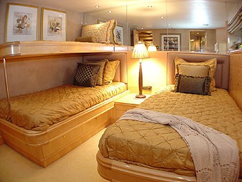 [35m-Yacht-HARMONY]-773-147.jpg