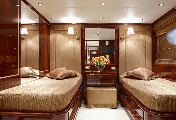 [35m-Yacht-IRAKLIS-L]-7581-17.jpg