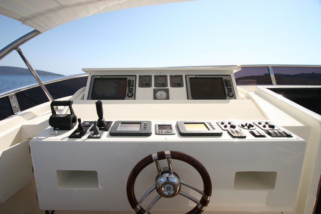 [35m-Yacht-MAMPAMPM]-7213-203.jpg