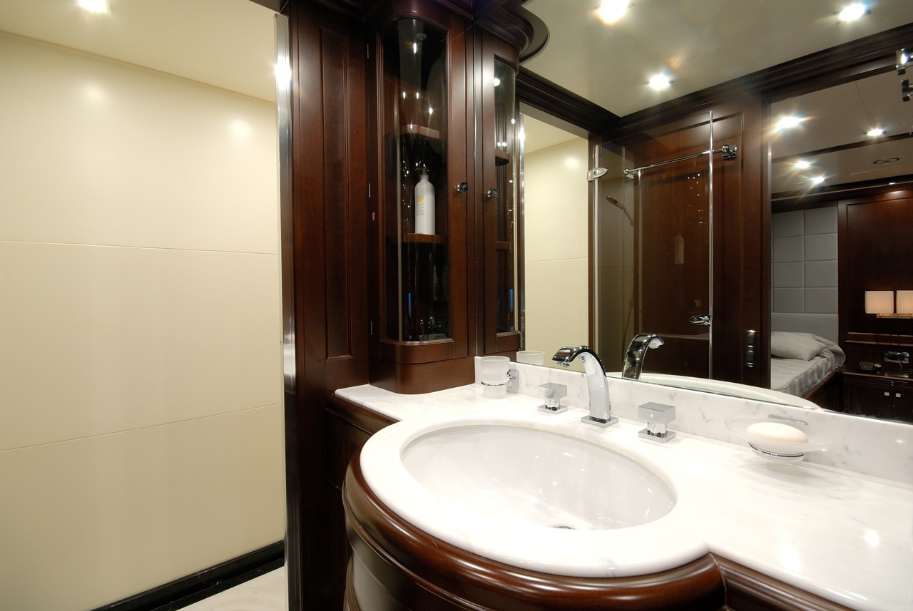 [36m-Yacht-ELENA-NUEVE]-7723-50.jpg