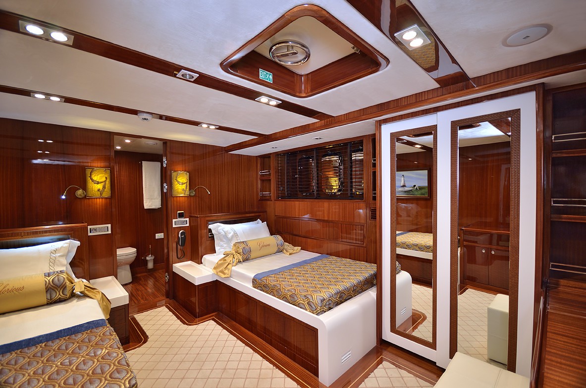 [36m-Yacht-GLORIOUS]-7494-167.jpg