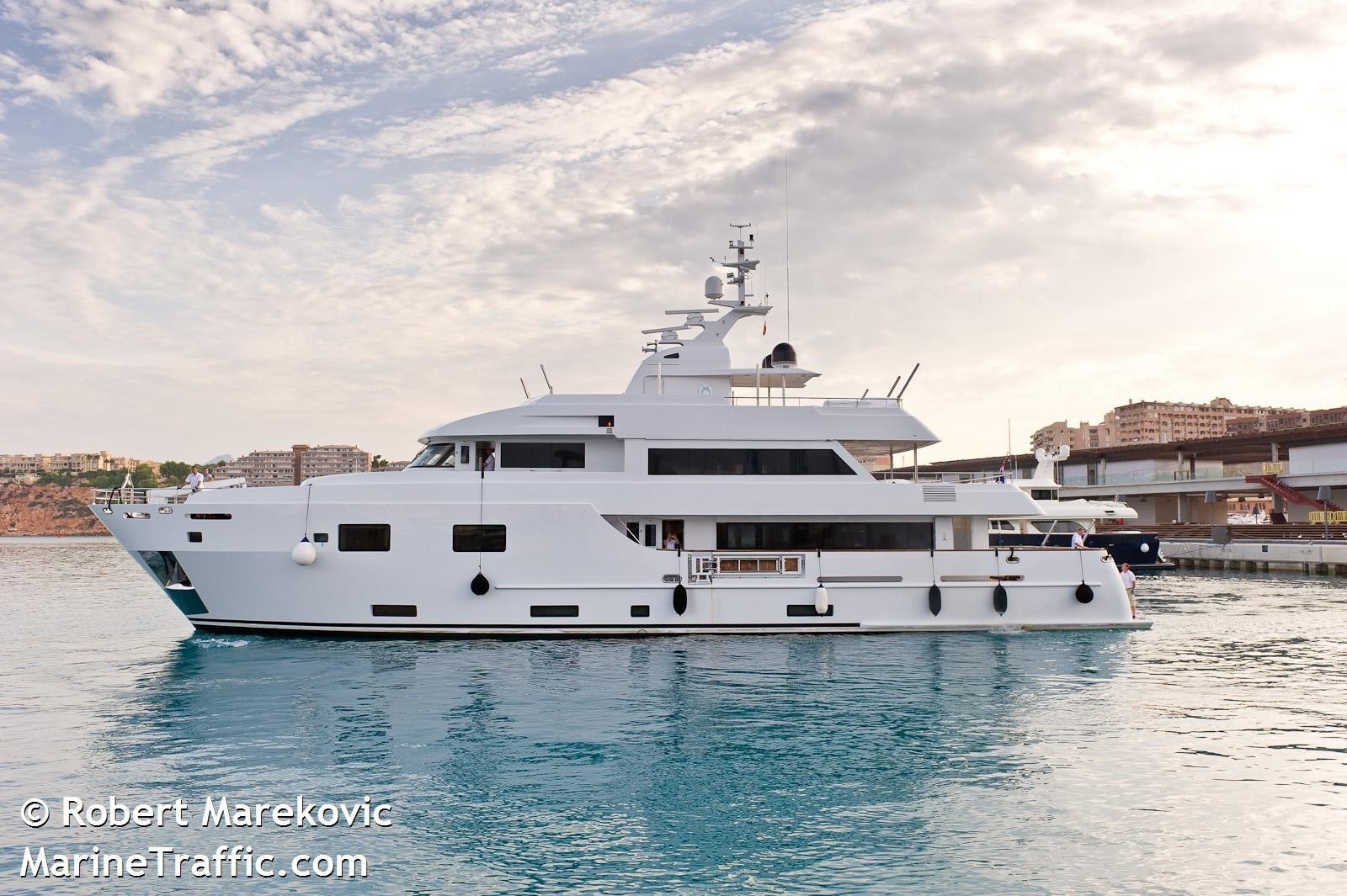 [36m-Yacht-JBH]-7921-102.jpg